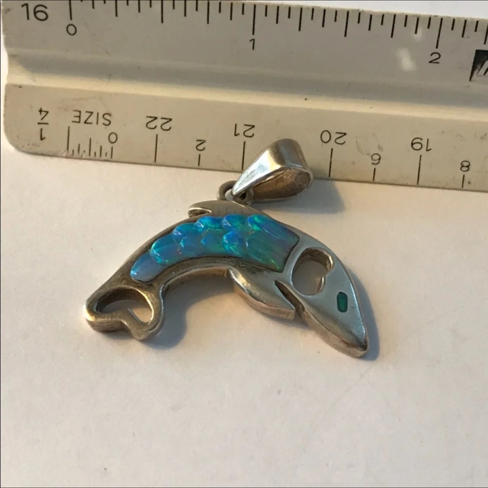 Pendent - Picture 3 of 3